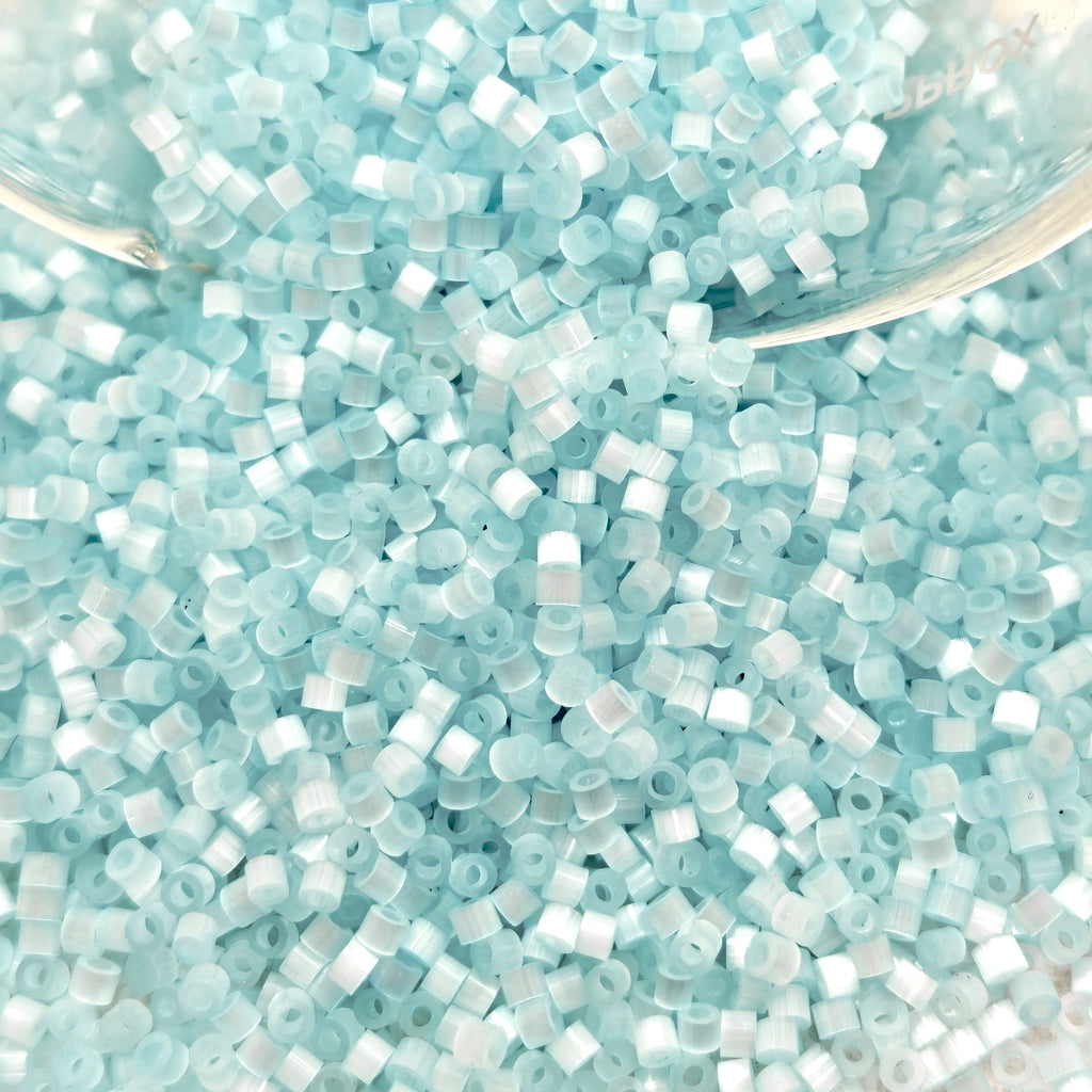 bead kit   1 6mm bright glass seed beads   900pcs