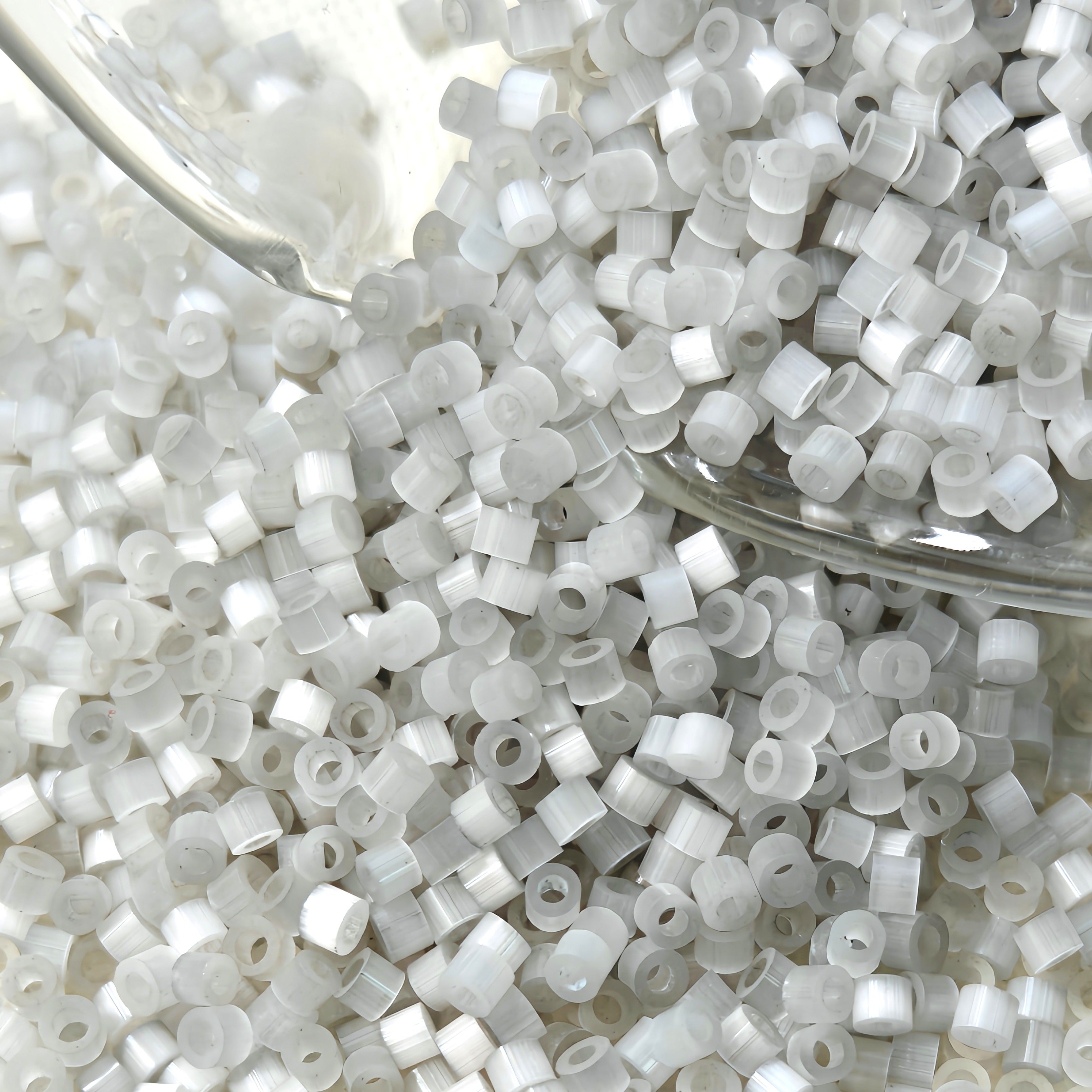 bead kit   1 6mm bright glass seed beads   900pcs