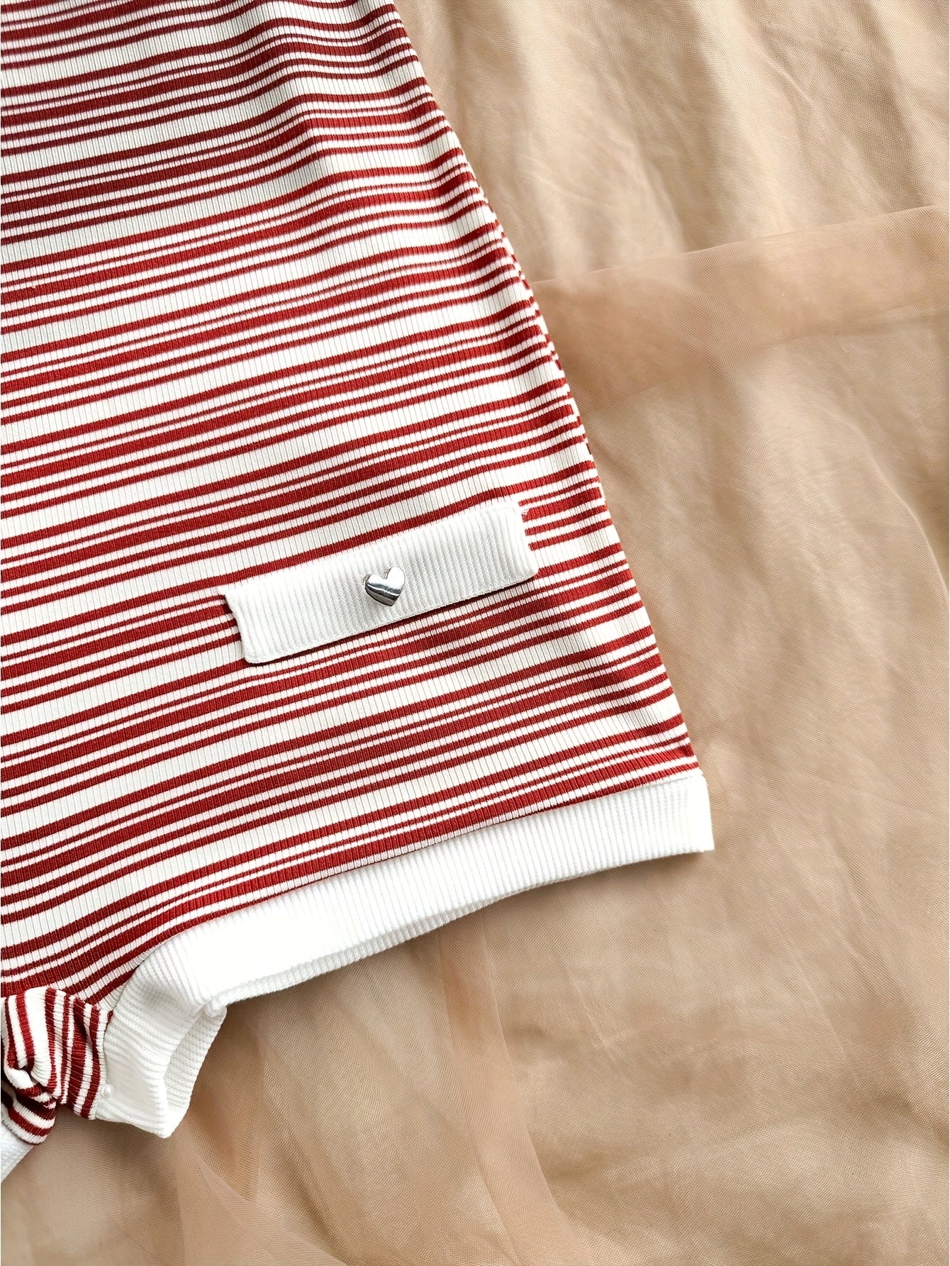 vintage red white striped contrast